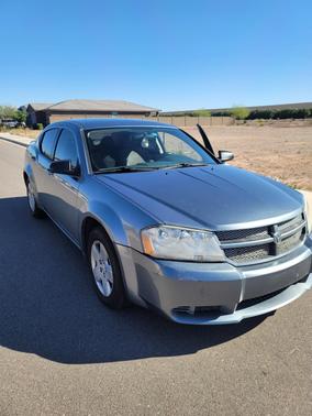 Silver 2008 Dodge Avenger SE
