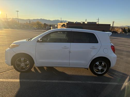 2008 Scion xD Base