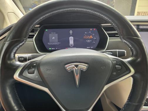 2017 Tesla Model X 75D