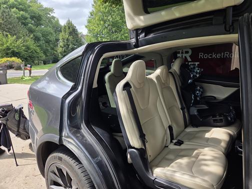 2017 Tesla Model X 75D