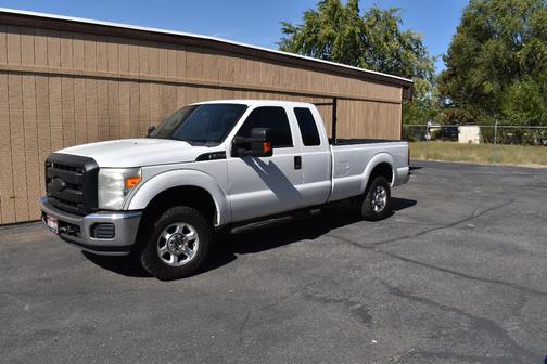 White 2013 Ford F-250 XLT