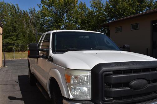 White 2013 Ford F-250 XLT