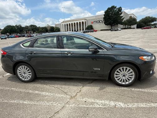 Green 2015 Ford Fusion Energi SE Luxury