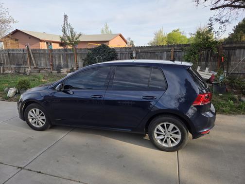 2016 Volkswagen Golf TSI S 4-Door