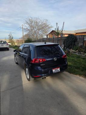 2016 Volkswagen Golf TSI S 4-Door