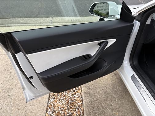 2020 Tesla Model 3 Standard Range