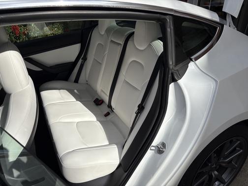 2020 Tesla Model 3 Standard Range