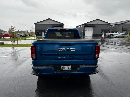 Blue 2022 GMC Sierra 1500 Elevation