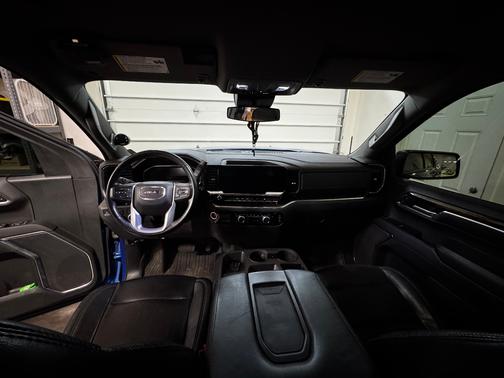 Blue 2022 GMC Sierra 1500 Elevation