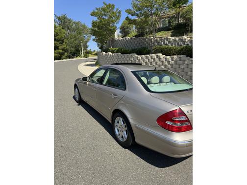 2005 Mercedes-Benz E-Class E320