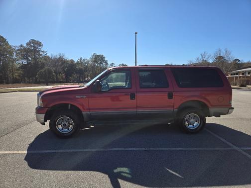 2005 Ford Excursion XLT