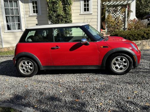 2005 MINI Cooper Base