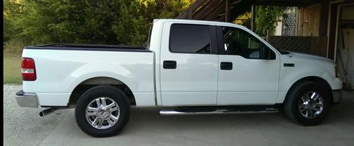 White 2008 Ford F-250 XLT Crew Cab Super Duty