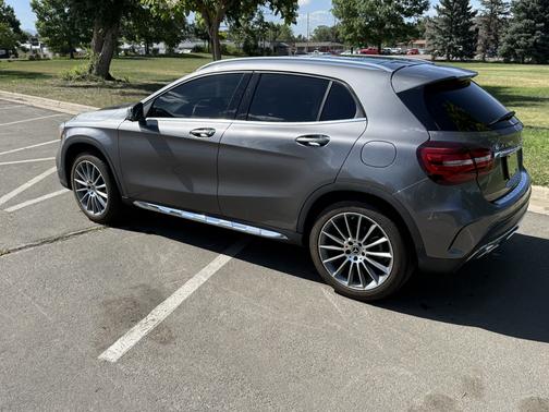 Gray 2018 Mercedes-Benz GLA 250 4MATIC