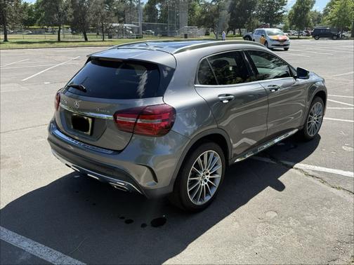 Gray 2018 Mercedes-Benz GLA 250 4MATIC
