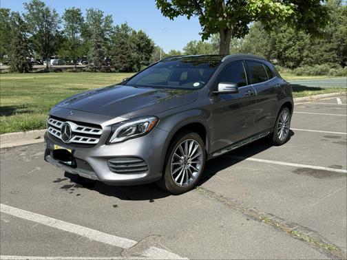 Gray 2018 Mercedes-Benz GLA 250 4MATIC