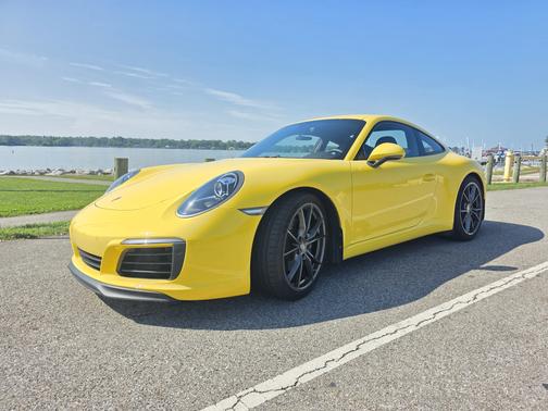 Yellow 2019 Porsche 911 911 Carrera T
