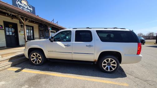 2009 GMC Yukon XL 1500 SLT1