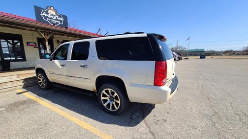 2009 GMC Yukon XL 1500 SLT1