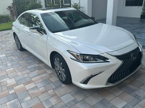 White 2020 Lexus ES 350 Base