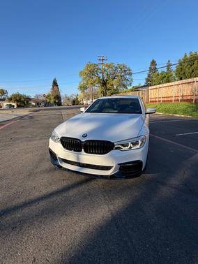 2017 BMW 540 i