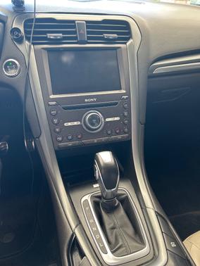 White 2016 Ford Fusion Hybrid Titanium
