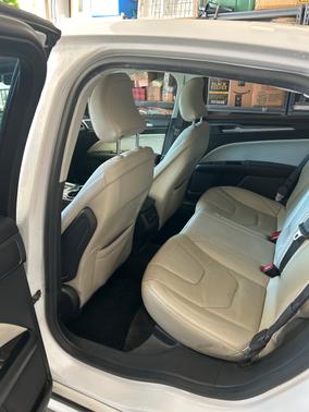 White 2016 Ford Fusion Hybrid Titanium