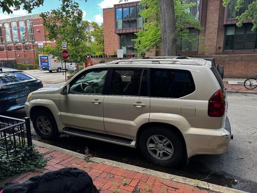 Beige 2003 Lexus GX 470 Base