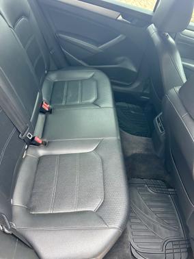 2014 Volkswagen Passat 2.0L TDI DSG SE w/Sunroof