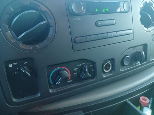 2009 Ford E250 Base