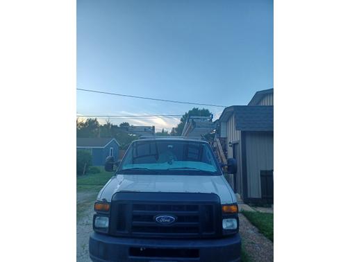 2009 Ford E250 Base