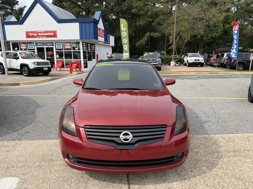 Red 2009 Nissan Altima 2.5 S