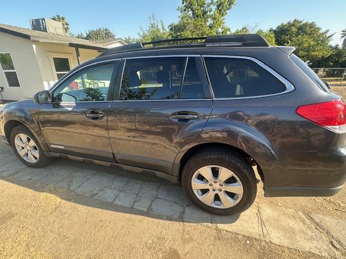 2011 Subaru Outback 2.5 i Premium
