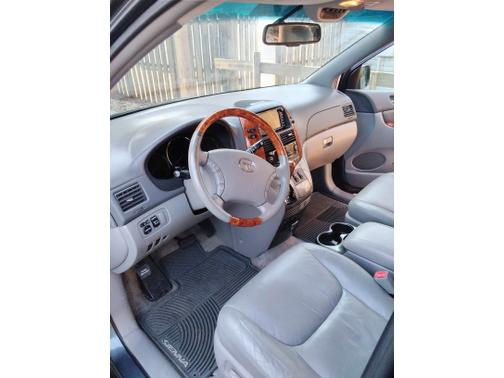 2010 Toyota Sienna XLE Limited