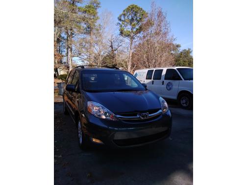 2010 Toyota Sienna XLE Limited