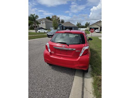 2012 Toyota Yaris L