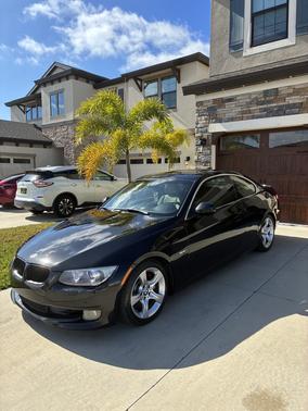 Black 2011 BMW 335 i