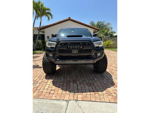 2019 Toyota Tacoma TRD Sport