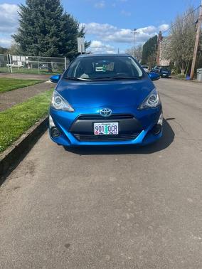 2015 Toyota Prius c Two