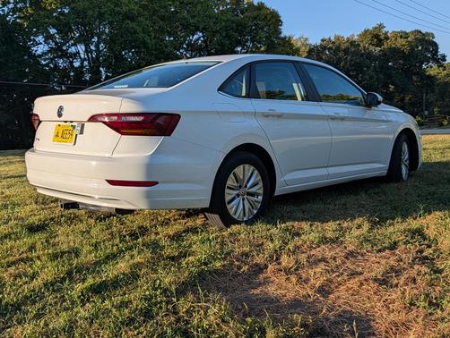 White 2019 Volkswagen Jetta 1.4T S