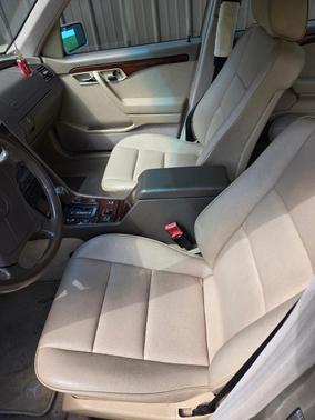 Gold 1995 Mercedes-Benz C-Class C280