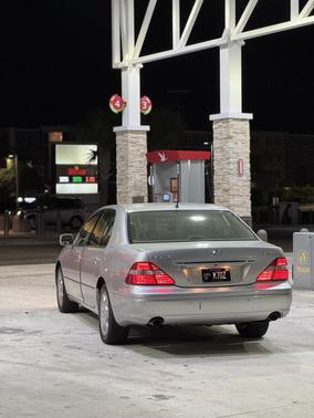 2004 Lexus LS 430 Base