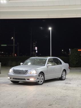 2004 Lexus LS 430 Base