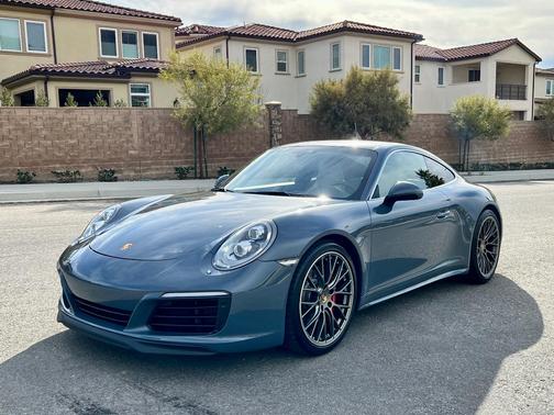 Blue 2017 Porsche 911 911 Carrera 4S