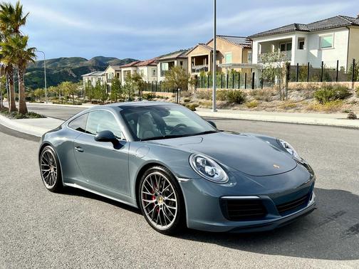 Blue 2017 Porsche 911 911 Carrera 4S