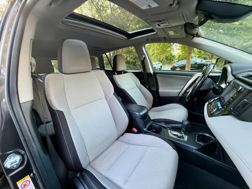 Gray 2018 Toyota RAV4 XLE