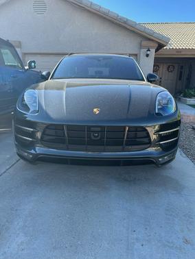 2018 Porsche Macan Macan Turbo with Performance Package