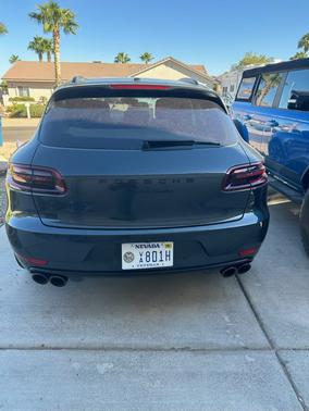 2018 Porsche Macan Macan Turbo with Performance Package