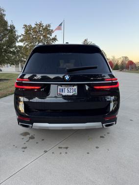 2025 BMW X7 xDrive40i