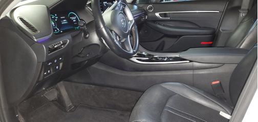 2021 Hyundai SONATA Hybrid Limited